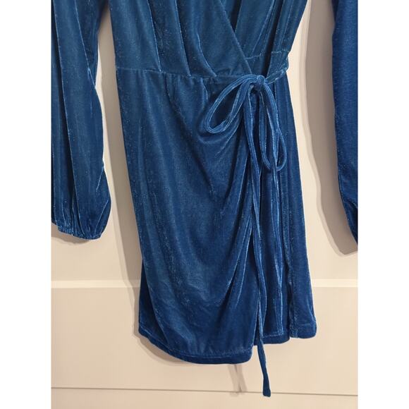 Lulu's Sz S Crushed Velvet Long Sleeve Wrap Dress Teal Homecoming Holiday - Picture 2 of 9